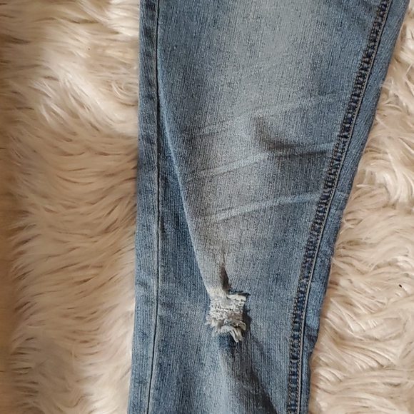 Bongo Jeans Size 7 Triple Button Subtle Rips - Picture 3 of 4